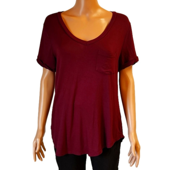 𝅺Woman's burgundy blouse (code-P135) - Picture 1 of 2